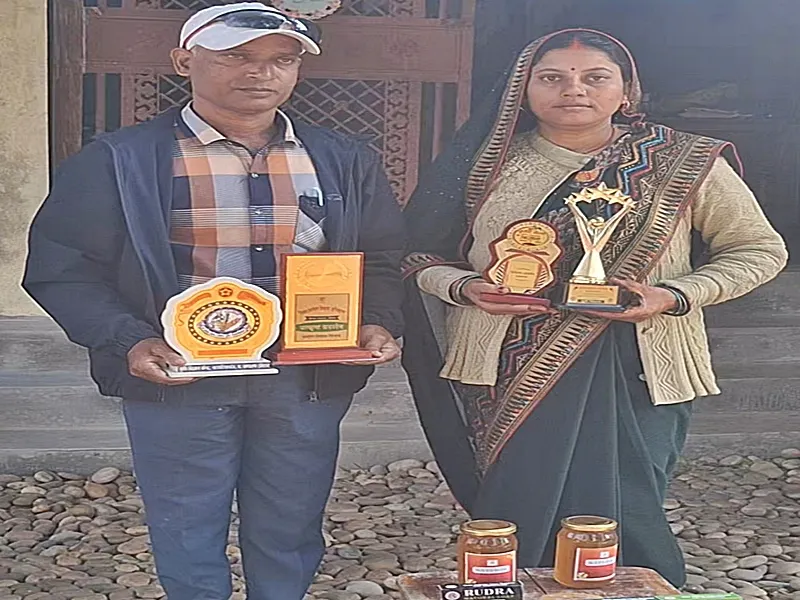 How did Bihar's Bagaha's Suman Devi create a success story through beekeeping?