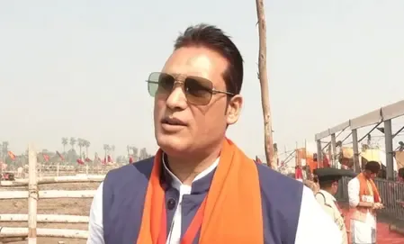 बिहार : बेतिया में पीएम मोदी के आगमन से लोग गदगद, बोले- माहौल एनडीए के पक्ष में 