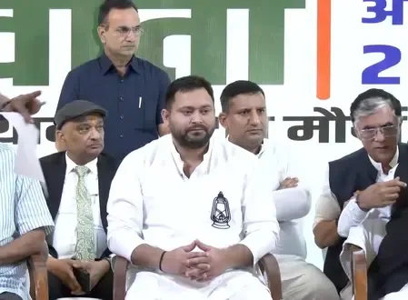 बिहार चुनाव: महागठबंधन ने तेजस्वी को सीएम, मुकेश सहनी को डिप्टी सीएम चेहरा घोषित किया