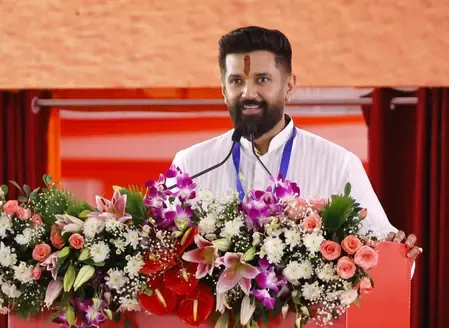 बिहार चुनाव: एनडीए में सीट बंटवारे पर चिराग पासवान ने दिया बड़ा बयान, विपक्ष पर भी कसा तंज 