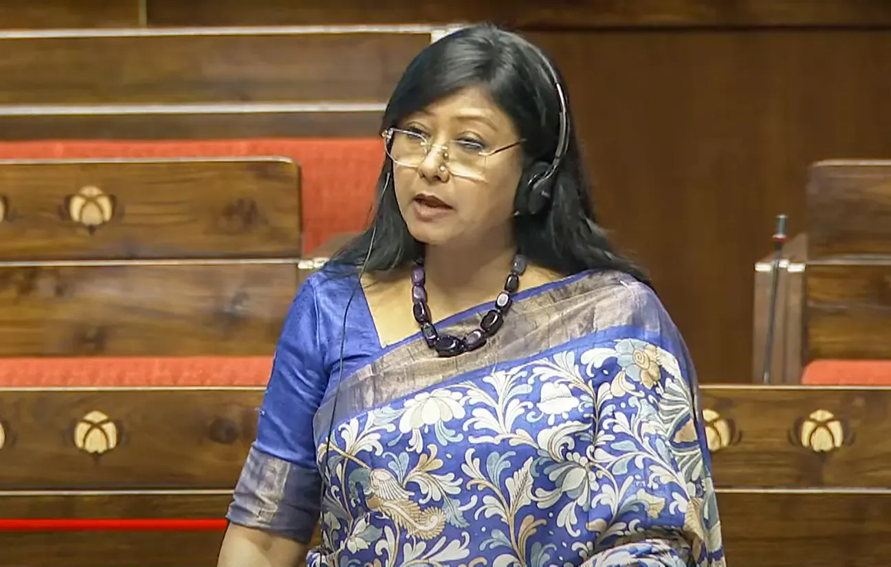 क्या महुआ माजी का सवाल बिहार चुनाव में सही है? 'जनता से ज्यादा वोटिंग हुई, जांच जरूरी', ओवैसी के बयान पर दी सहमति