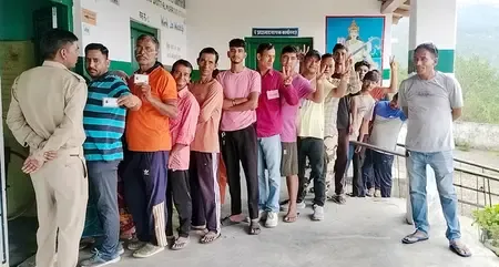 बिहार चुनाव: पहले चरण के लिए मतदान 6 नवंबर को, 14 मंत्री आजमा रहे अपना भाग्य