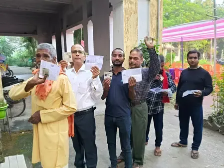बिहार चुनाव : सुबह 11 बजे तक 27.65 प्रतिशत मतदान; बेगूसराय सबसे आगे, राजधानी पटना पीछे