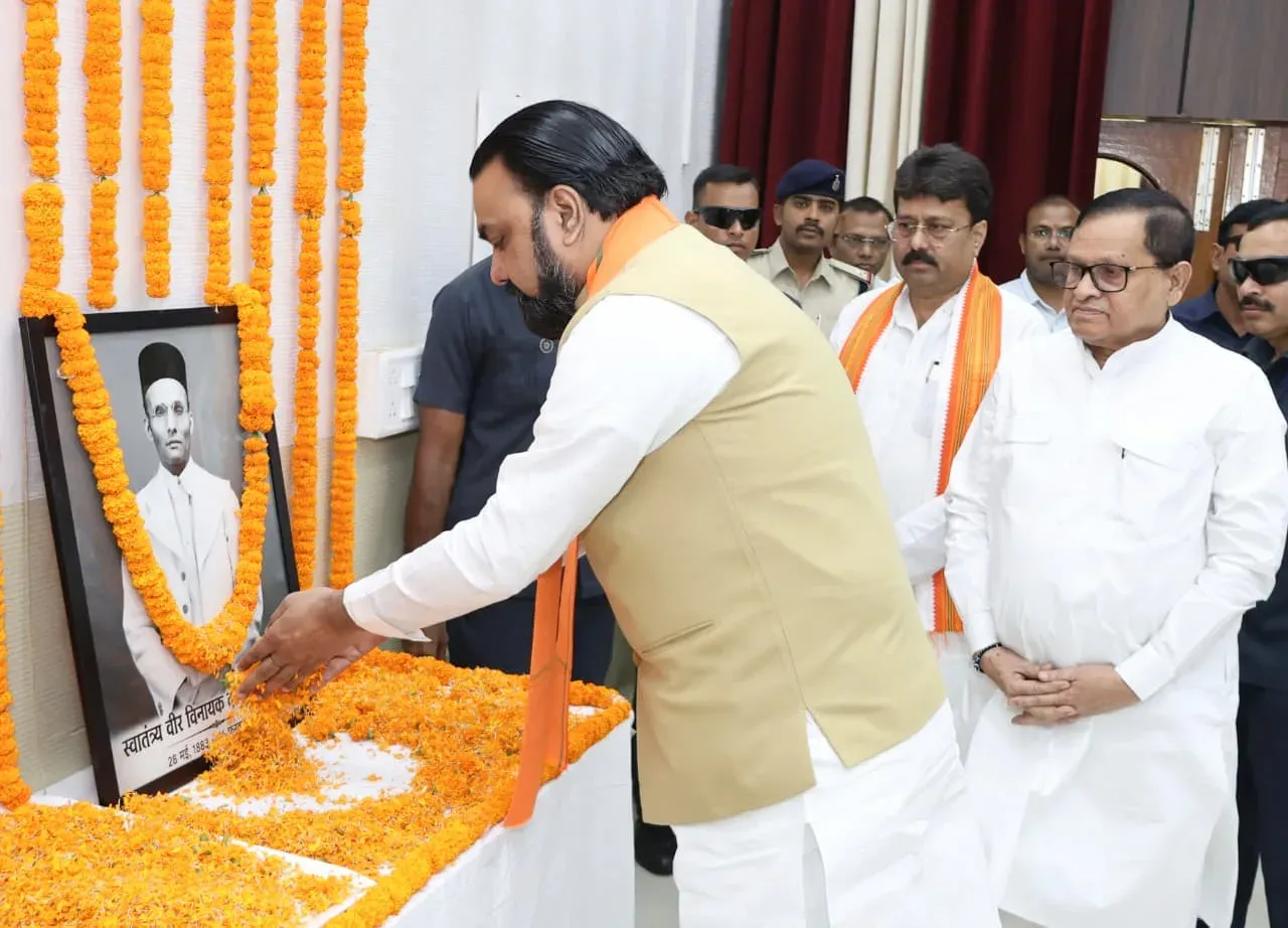 Bihar CM launches Veer Savarkar biography at legislature