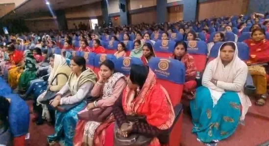 How is CM Nitish Kumar Empowering Jeevika Didis in Bhagalpur to Become Leaders?