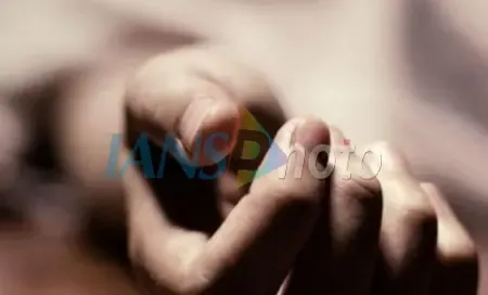 क्या दरभंगा में तेज रफ्तार स्कॉर्पियो ने डिवाइडर से टकराकर तीन लोगों की जान ली?