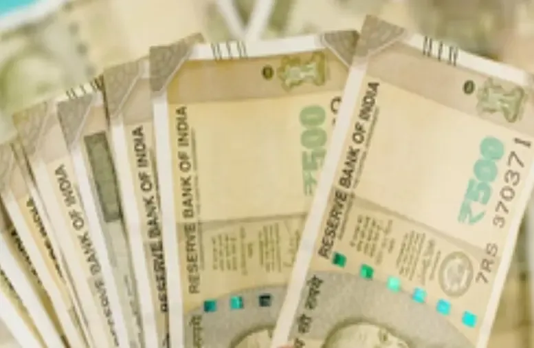 Bihar's EOU Launches Major Raid on Electricity Executive's Home