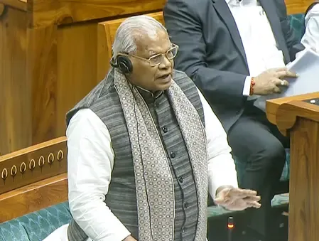 Jitan Ram Manjhi Critiques Tejashwi Yadav's Stance on Bihar's Liquor Policy