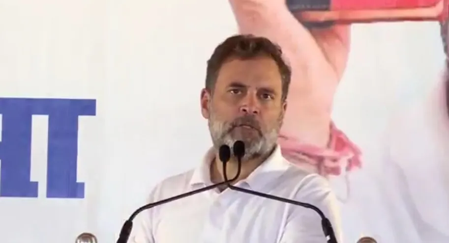 क्या बिहार के लोग पूरे देश में मजदूरी कर रहे हैं? : राहुल गांधी