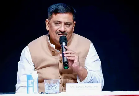 बिहार के लोगों ने मौजूदा सरकार की वापसी के लिए बढ़-चढ़कर किया मतदान: संजय झा 
