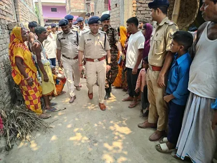 बिहार: केले के पेड़ काटने के विवाद में भतीजे ने धारदार हथियार से की चाचा की हत्या, अन्य दो लोग घायल