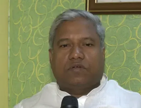  बिहार की जनता को विकास चाहिए न कि पहले का जंगलराज, संतोष कुमार सुमन ने राजद पर साधा निशाना 