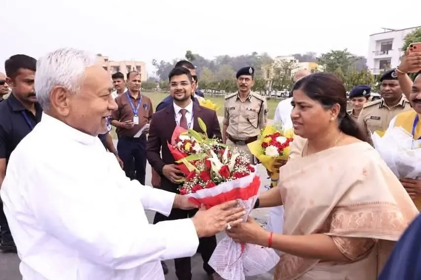 Leshi Singh Shares Heartfelt Tribute to Nitish Kumar During Samriddhi Yatra
