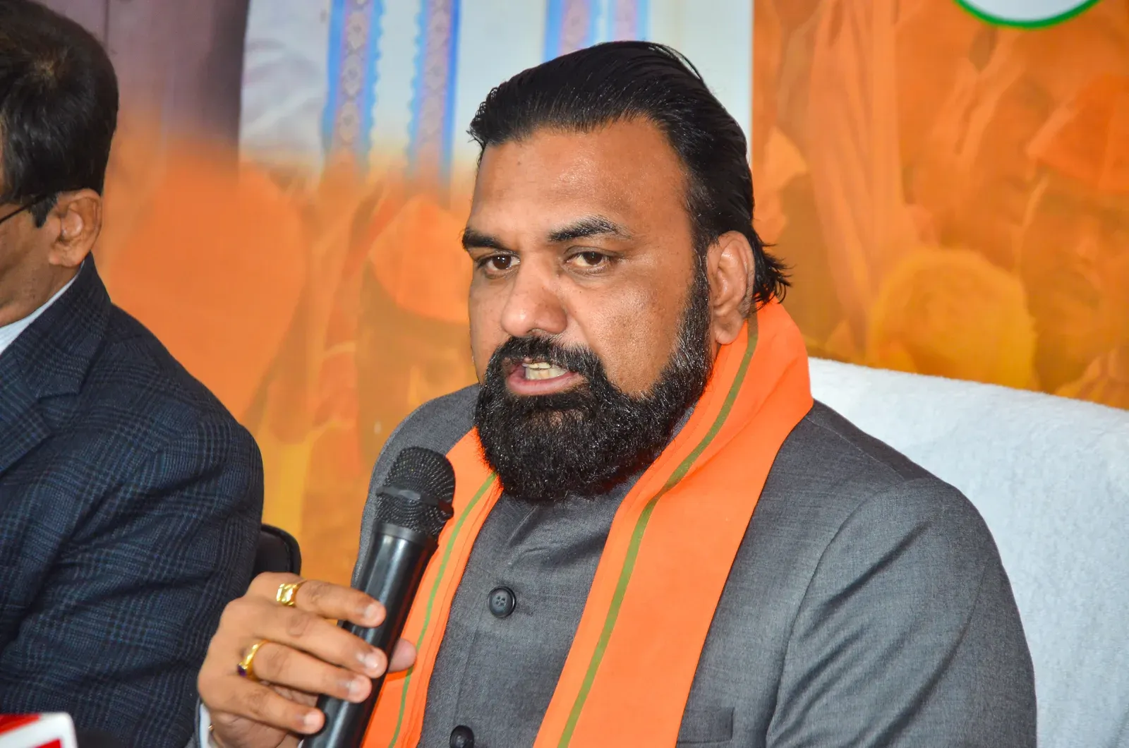 बिहार कैबिनेट का बड़ा फैसला: ₹4 लाख वार्षिक आय वालों को भी मिलेगा मुख्यमंत्री चिकित्सा सहायता कोष से अनुदान
