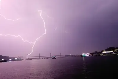 बिहार में बिजली गिरने से छह की मौत, कई घायल