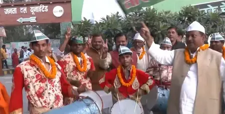 बिहार में जीत से खुश जदयू नेताओं ने कहा, मोदी-नीतीश की जोड़ी पर मिला ऐतिहासिक जनादेश