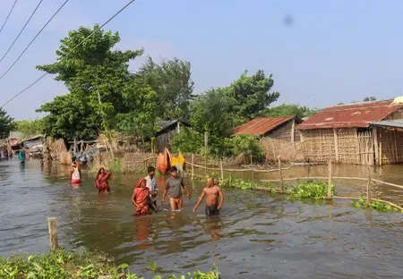 बिहार में मानसून 2026: 35%25 कम बारिश, फिर भी 15 जिलों में बाढ़, 48.70 लाख प्रभावित