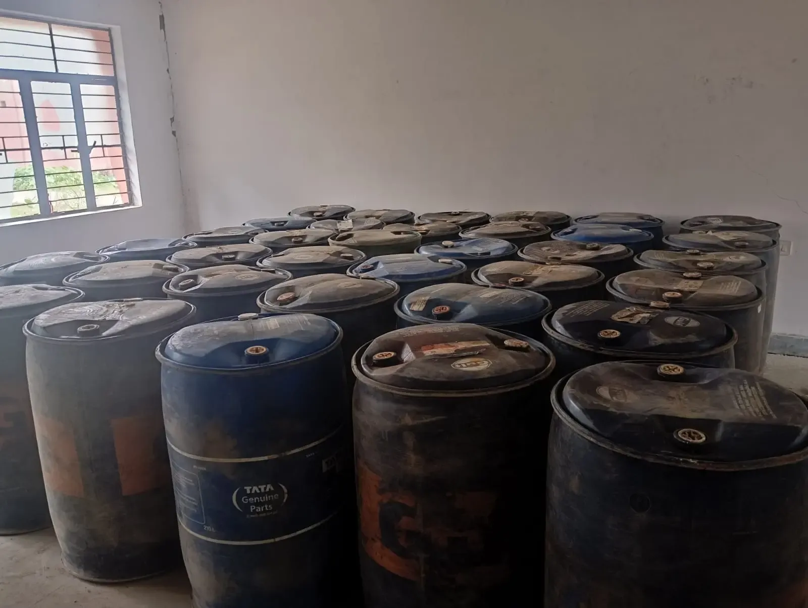 क्या बिहार के मोतिहारी में नकली पेट्रोल और डीजल बनाने वाले गिरोह के पांच लोग गिरफ्तार हुए?