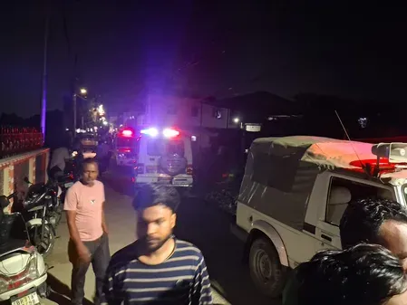 मुजफ्फरपुर में रिटायर्ड बैंककर्मी दंपति की घर में घुसकर हत्या, FSL टीम ने जुटाए साक्ष्य