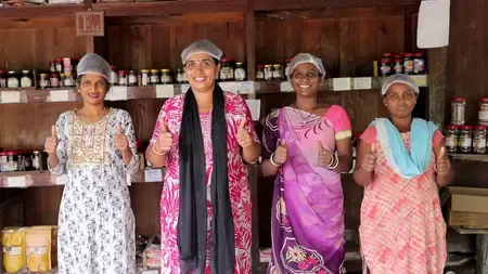 गुजरात : सोलधरा गांव की ‘लखपति दीदी’, जिन्होंने गांव की भूमि पर आत्मनिर्भरता का एक नया इतिहास रचा