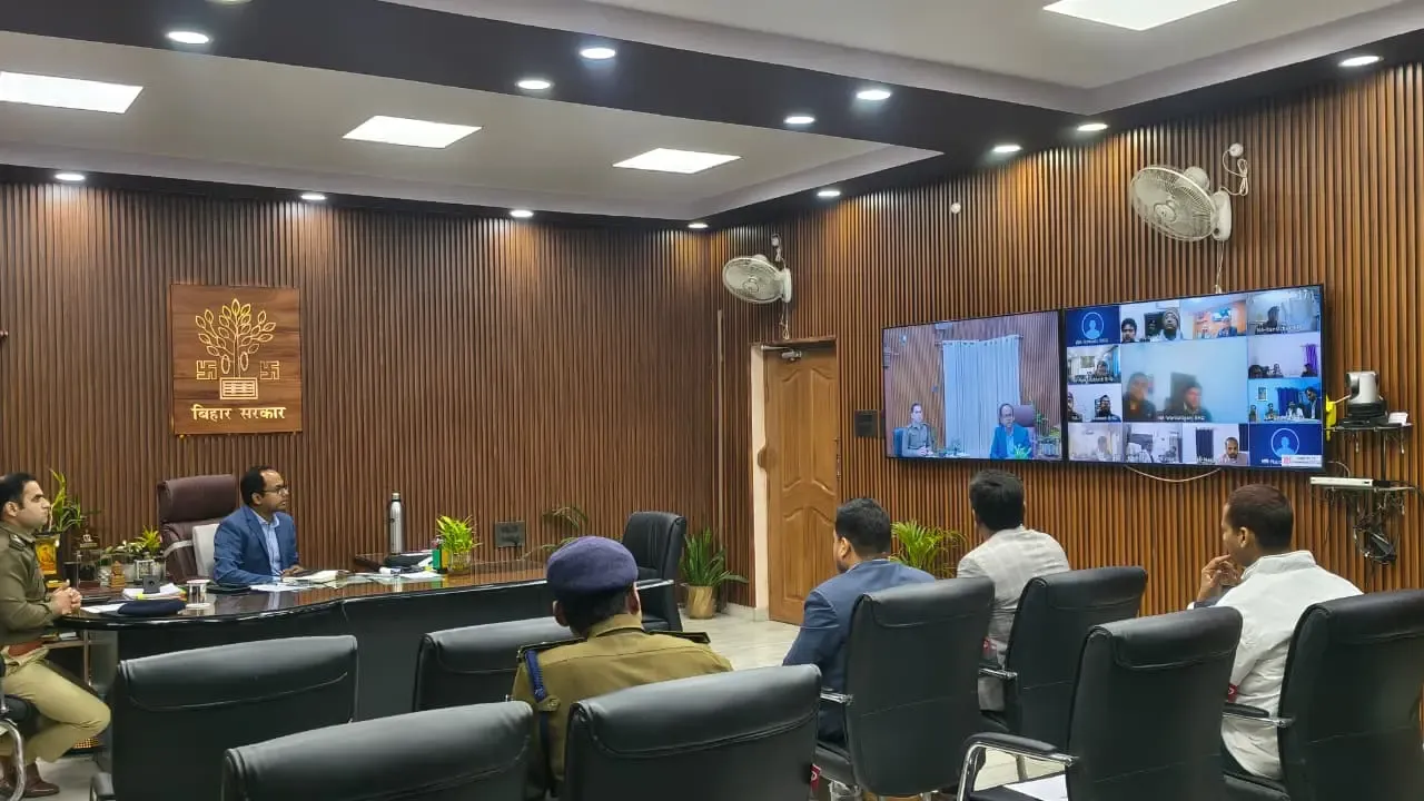 क्या नवादा में सरस्वती पूजा पर विधि एवं शांति व्यवस्था को लेकर समीक्षा बैठक हुई?