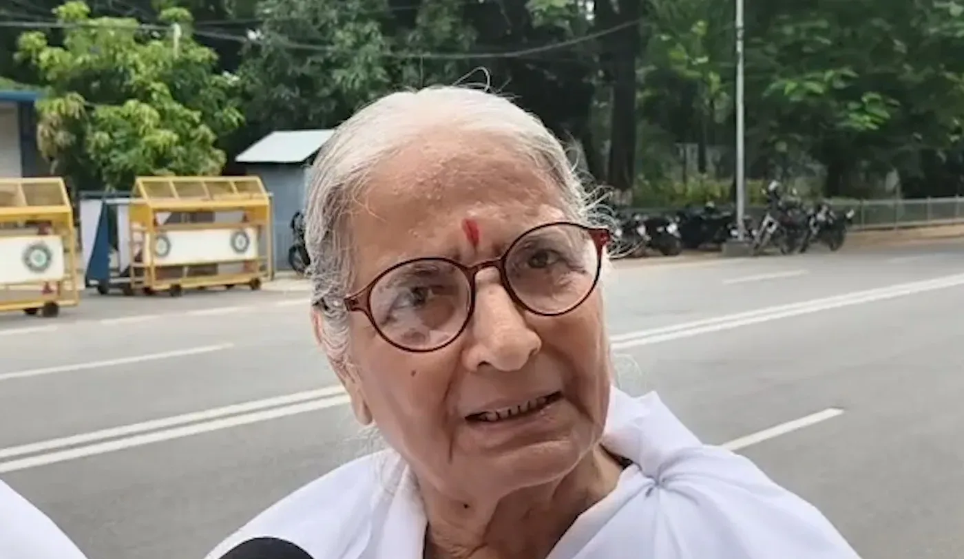 रक्षाबंधन पर बिहार मंत्री निशांत कुमार को ब्रह्माकुमारी महिलाओं ने बाँधी राखी, नशामुक्ति अभियान में सहयोग का वचन लिया