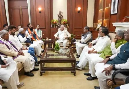 Bihar: Nitish Kumar resigns, stake claims to form next govt