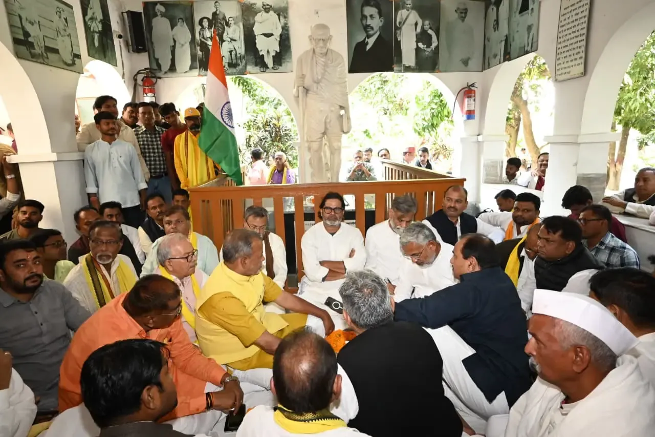 क्या प्रशांत किशोर ने भितिहरवा गांधी आश्रम में प्रायश्चित मौन उपवास किया?