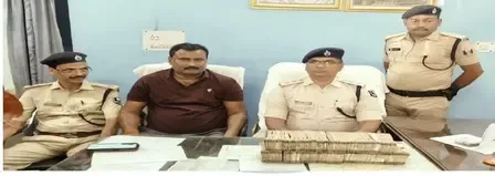 बिहार: पहले चरण की वोटिंग से पहले ग्रामीण के घर से 32 लाख रुपए की राशि बरामद, जांच में जुटी पुलिस