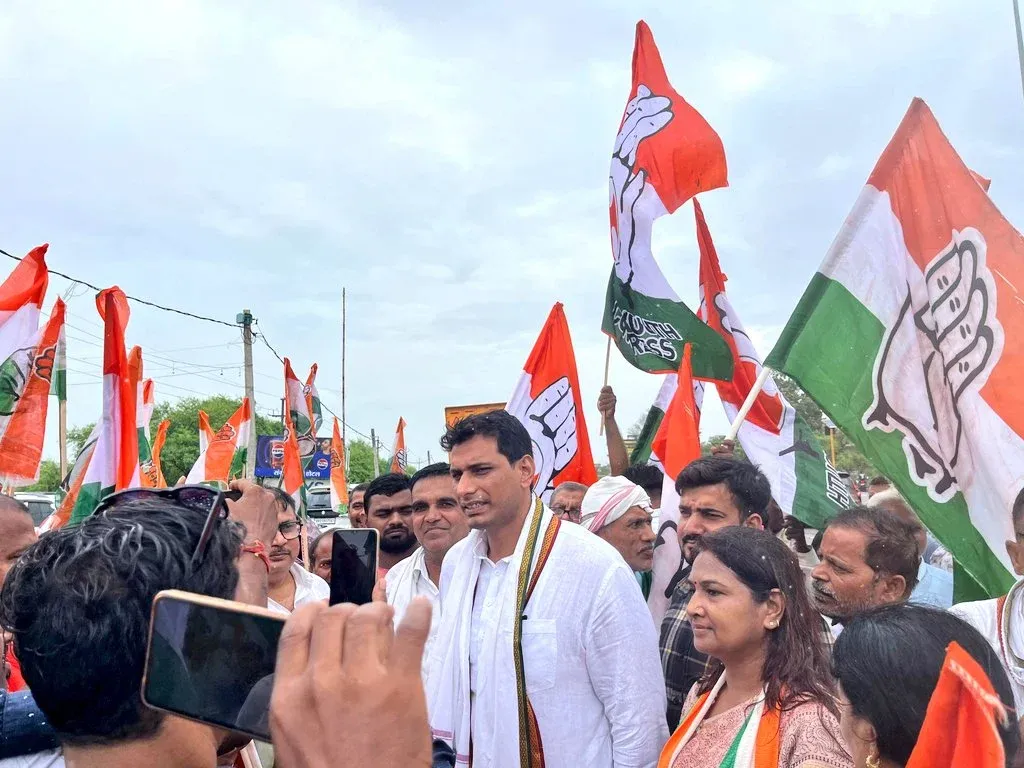 What Caused the Physical Clash at the Congress Office in Ara?