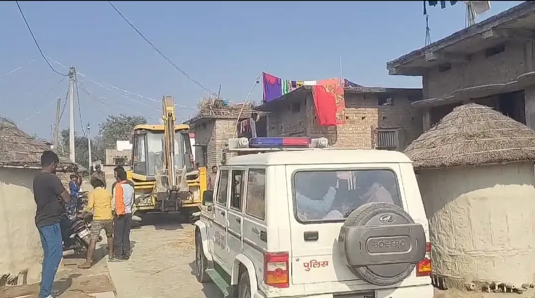Bihar Police Razes Properties of Fleeing Offenders in East Champaran