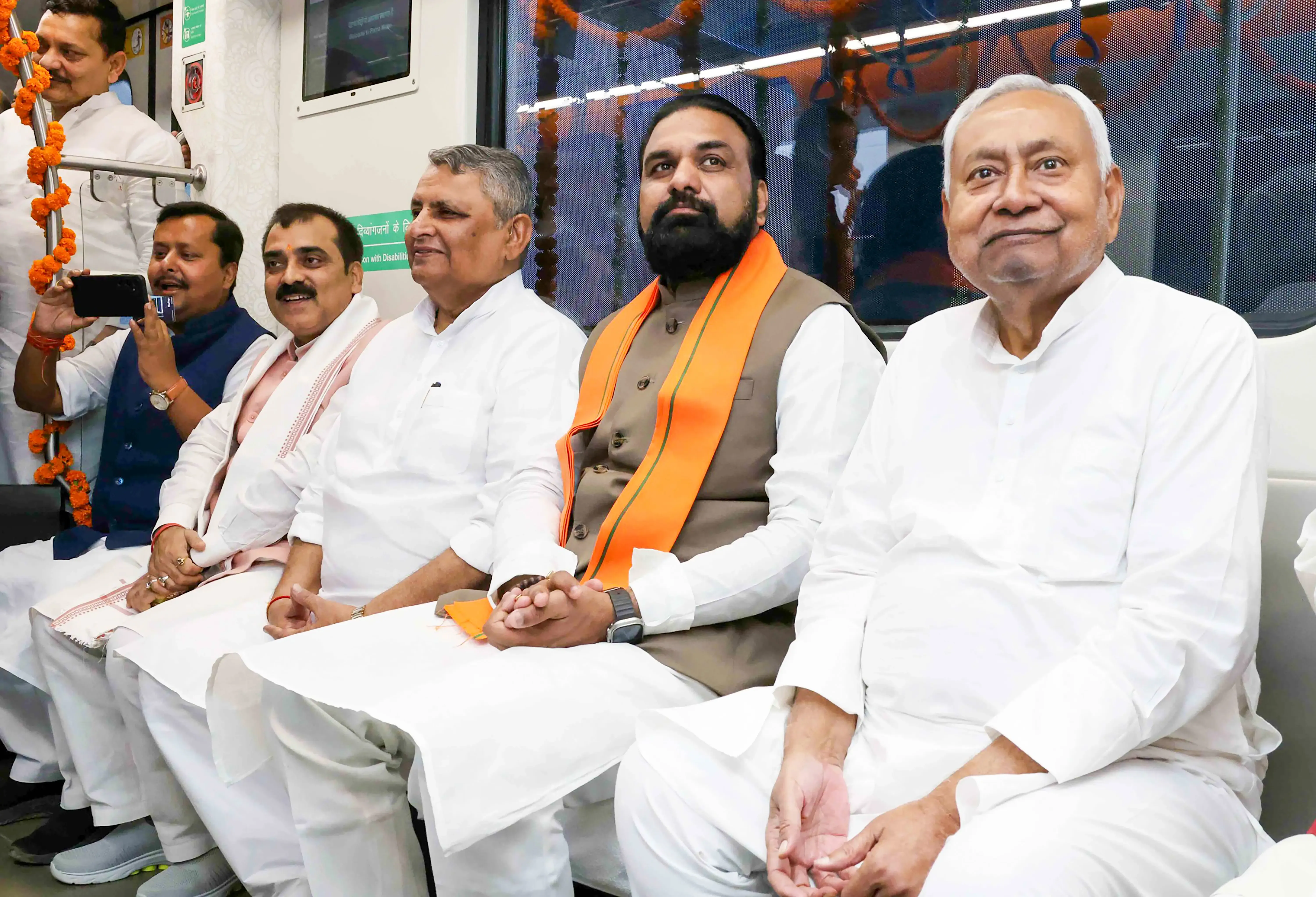 Have NDA Poll Results Surpassed the Magic Mark of 122 in Bihar?