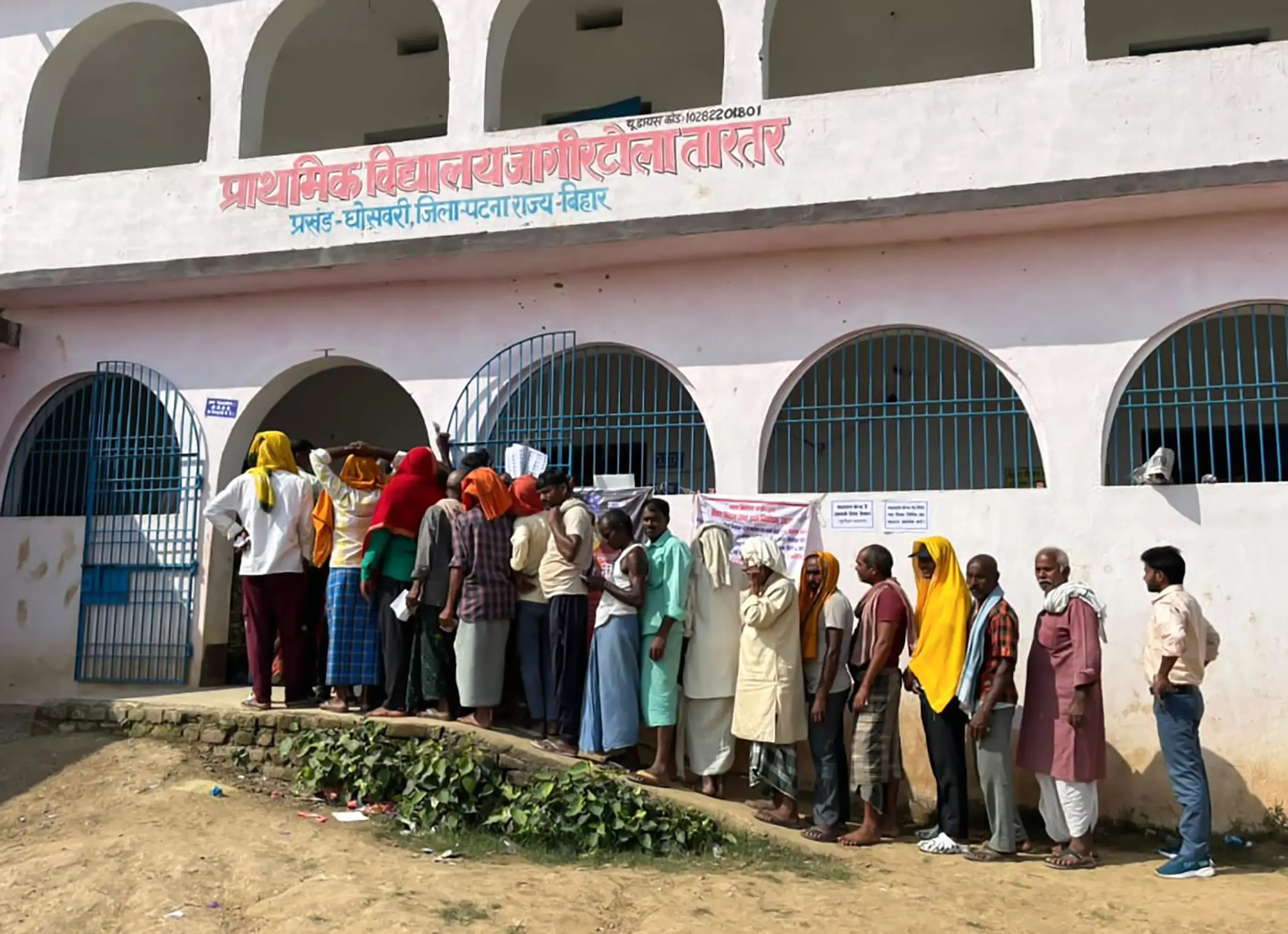 What is the voter turnout in Bihar polls as of 3 p.m.?