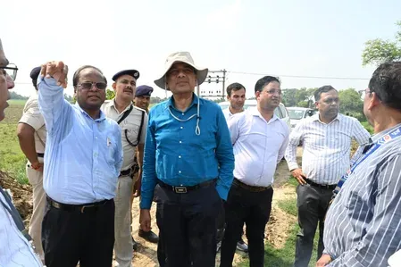 बिहार: पूर्व मध्य रेलवे के महाप्रबंधक ने विक्रमशिला-कटरिया नई लाइन के निर्माण स्थल का निरीक्षण किया