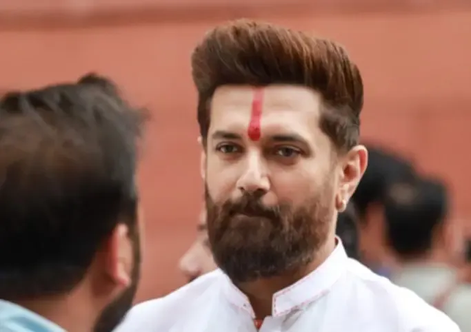 समस्तीपुर छेड़खानी: चिराग पासवान ने बिहार में कानून-व्यवस्था पर सवाल उठाए, आरोपियों के एनकाउंटर की माँग