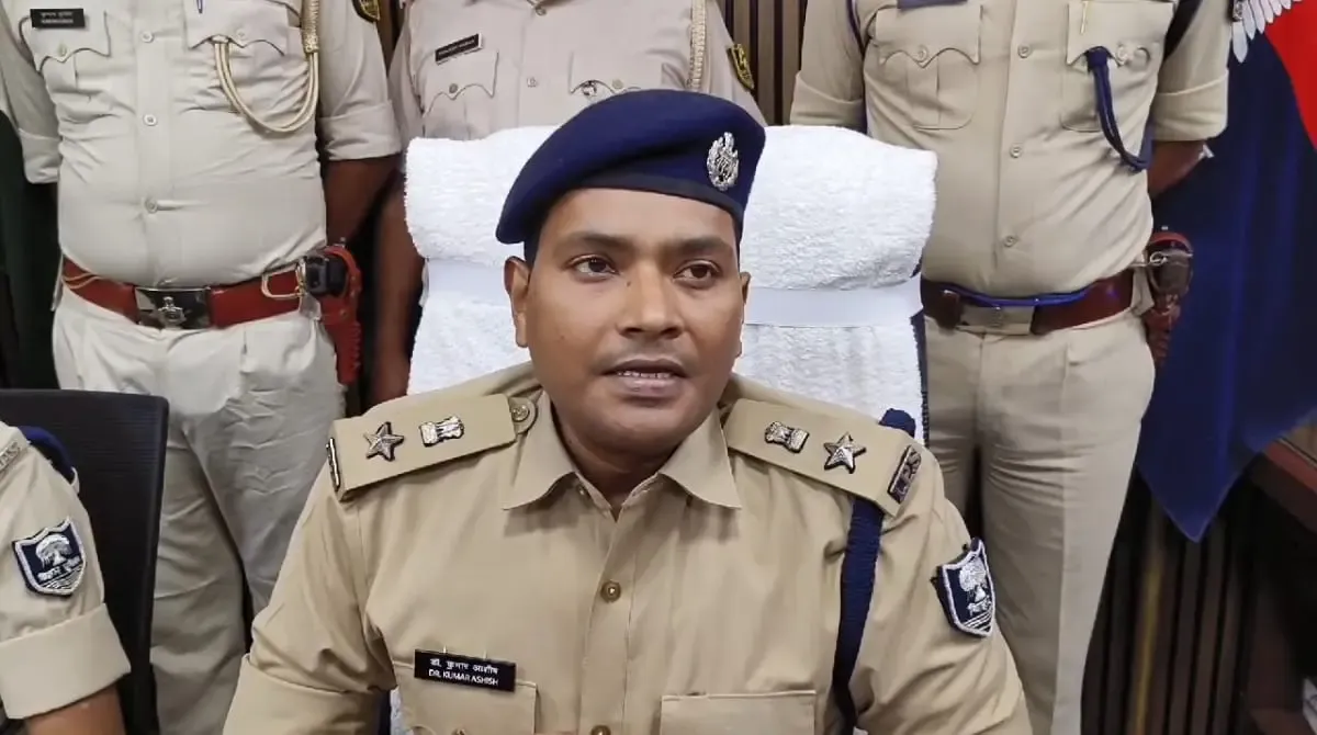 क्या बिहार के सारण में आर्केस्ट्रा समूहों पर पुलिस की छापेमारी से लड़कियों को मिली मुक्ति?