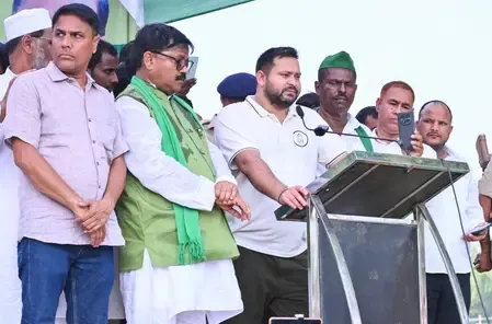 क्या तेजस्वी के 'वक्फ कानून कूड़ेदान में फेंक देंगे' वाले बयान पर भाजपा-जदयू का पलटवार?