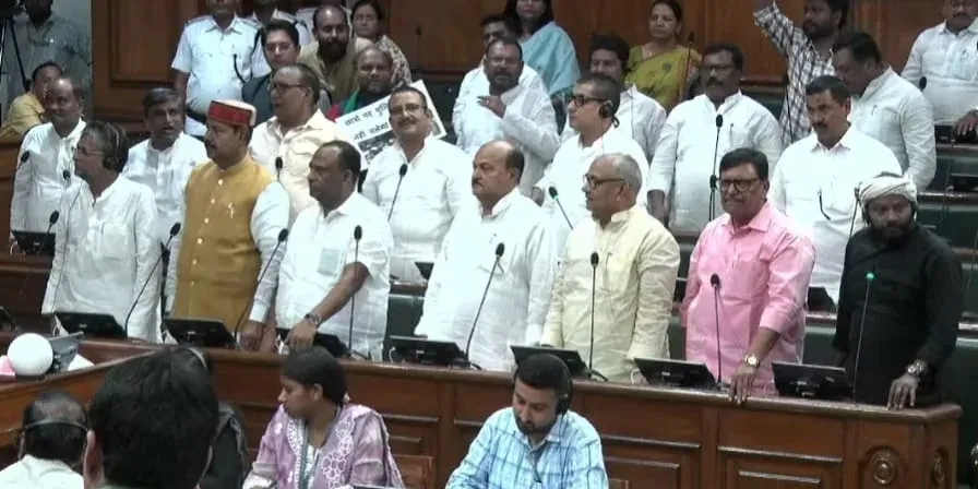 बिहार विधानसभा में लाठीचार्ज और NEET विवाद पर हंगामा, अध्यक्ष ने कार्यवाही 2 बजे तक स्थगित की