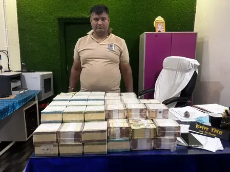 बिलासपुर में 17.90 लाख नकद बरामद, जोहार छत्तीसगढ़ पार्टी के अमित बघेल को हाईकोर्ट से राहत