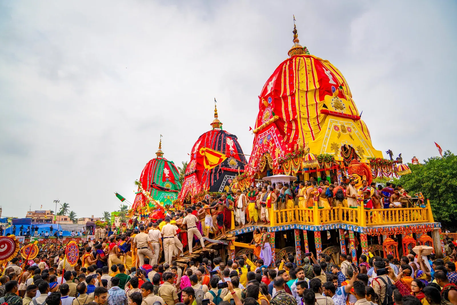 BJD demands judicial probe after devotee dies at Bahuda Yatra in Puri