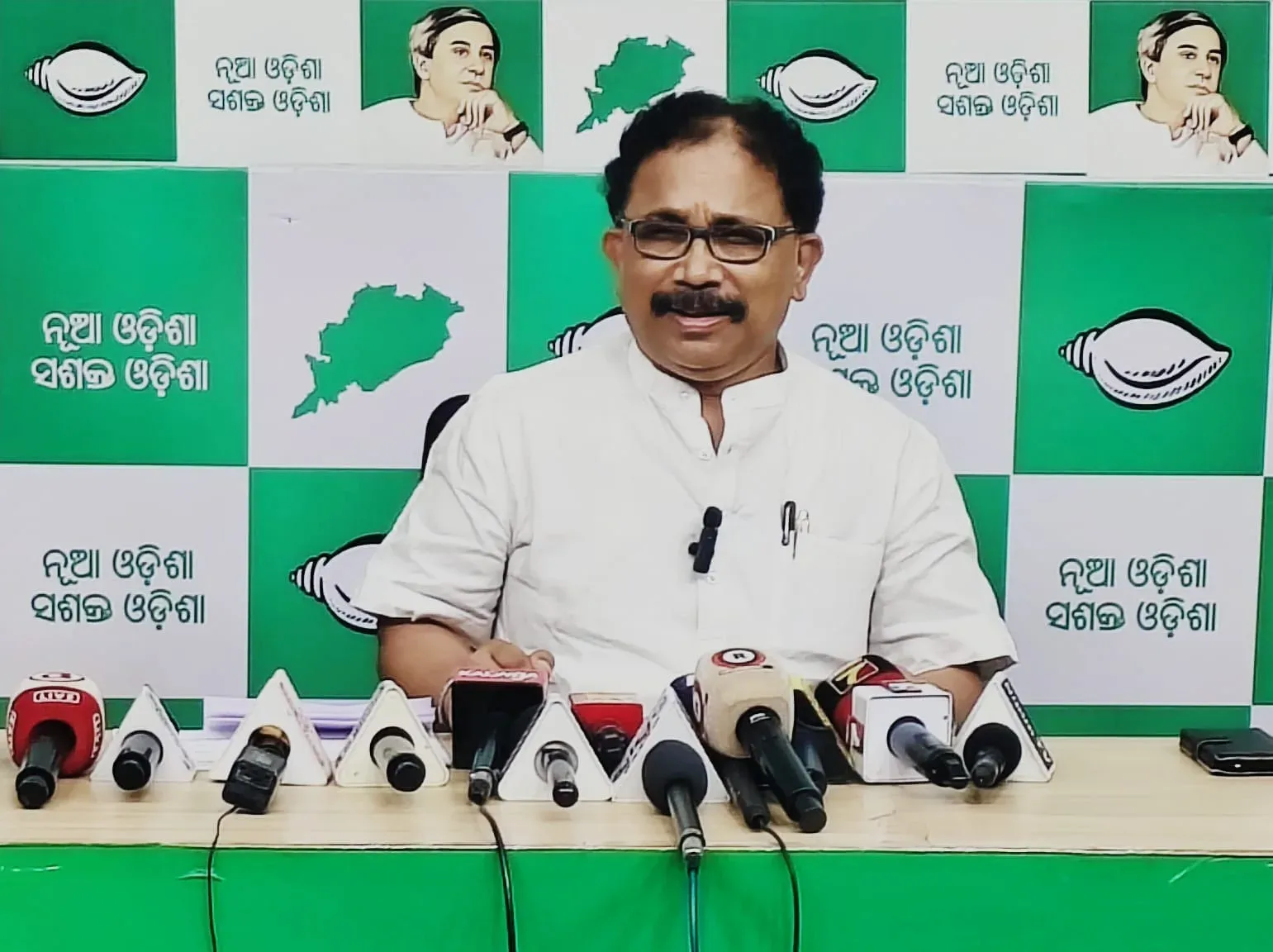 BJD slams Odisha flood response, questions CM Majhi's Delhi trip during crisis