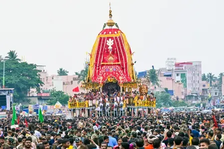 Did BJD Submit a Memorandum to Odisha Governor Demanding a Judicial Probe into the Puri Stampede?