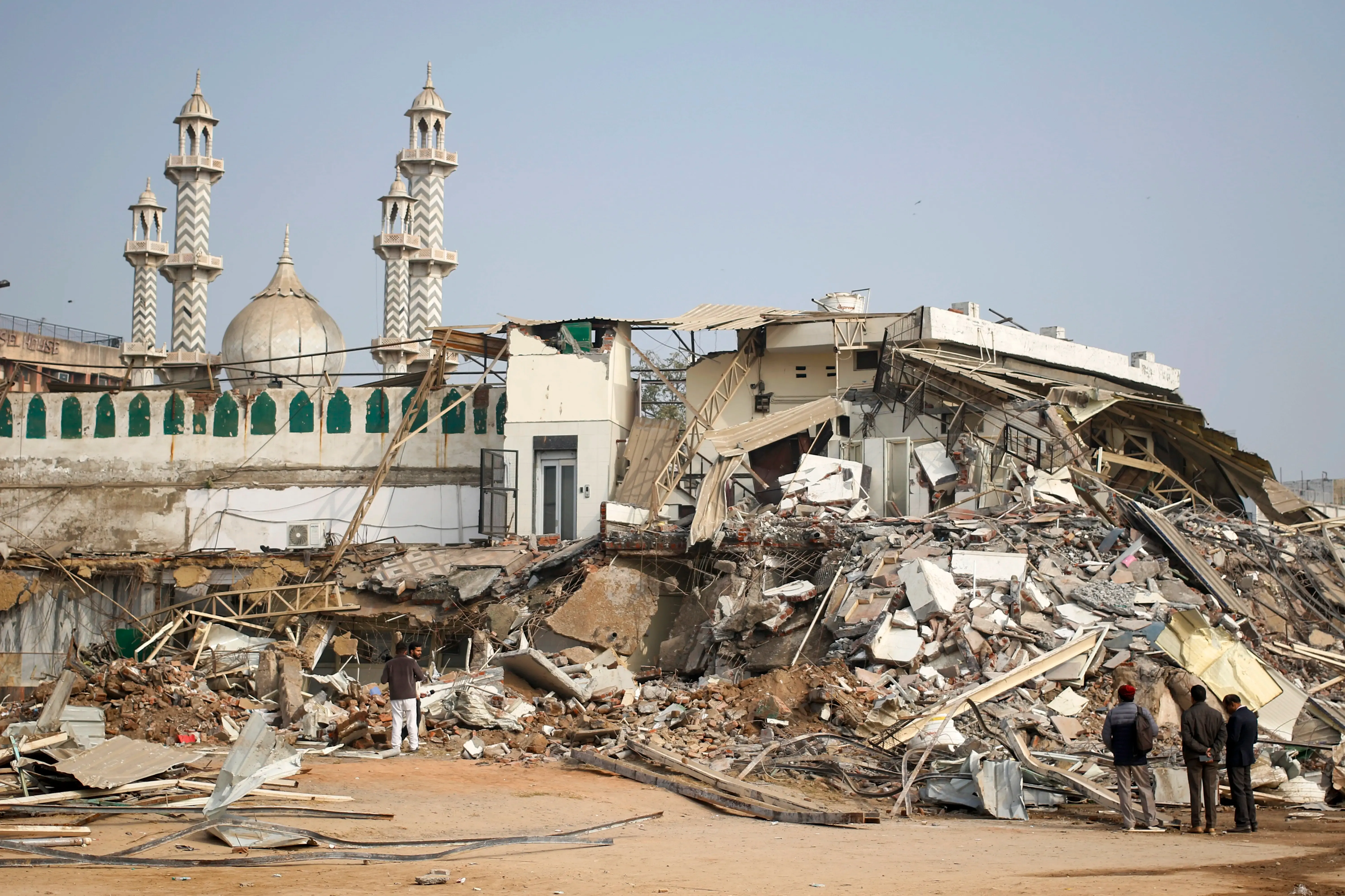 Is Congress and Samajwadi Party Echoing Pakistan in Delhi's Encroachment Case?