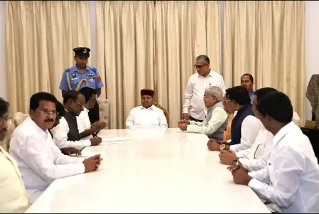 BJP Alleges Karnataka Government's Mismanagement of SC Reservation Policy, Submits Memorandum to Governor