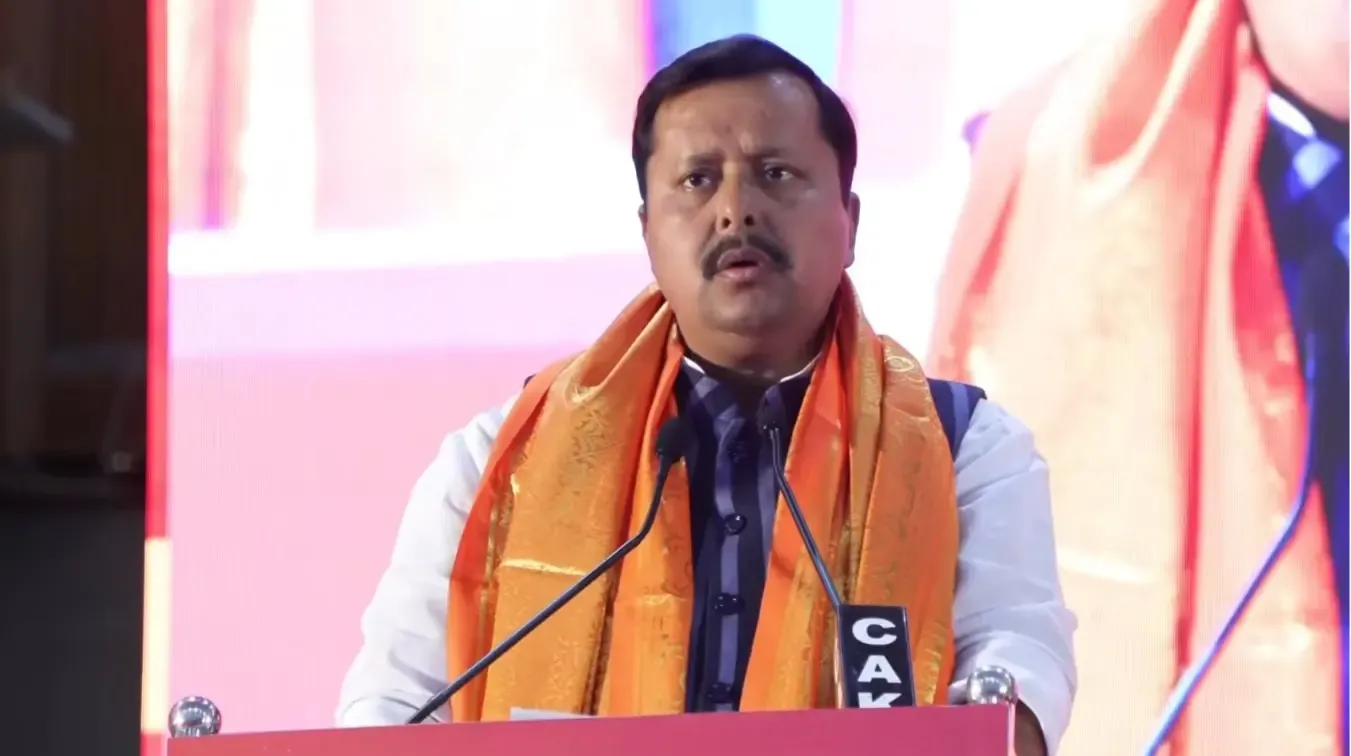 Is BJP Chief Nitin Nabin Right to Accuse UDF & LDF of Anti-Sanatan Competition in Kerala?