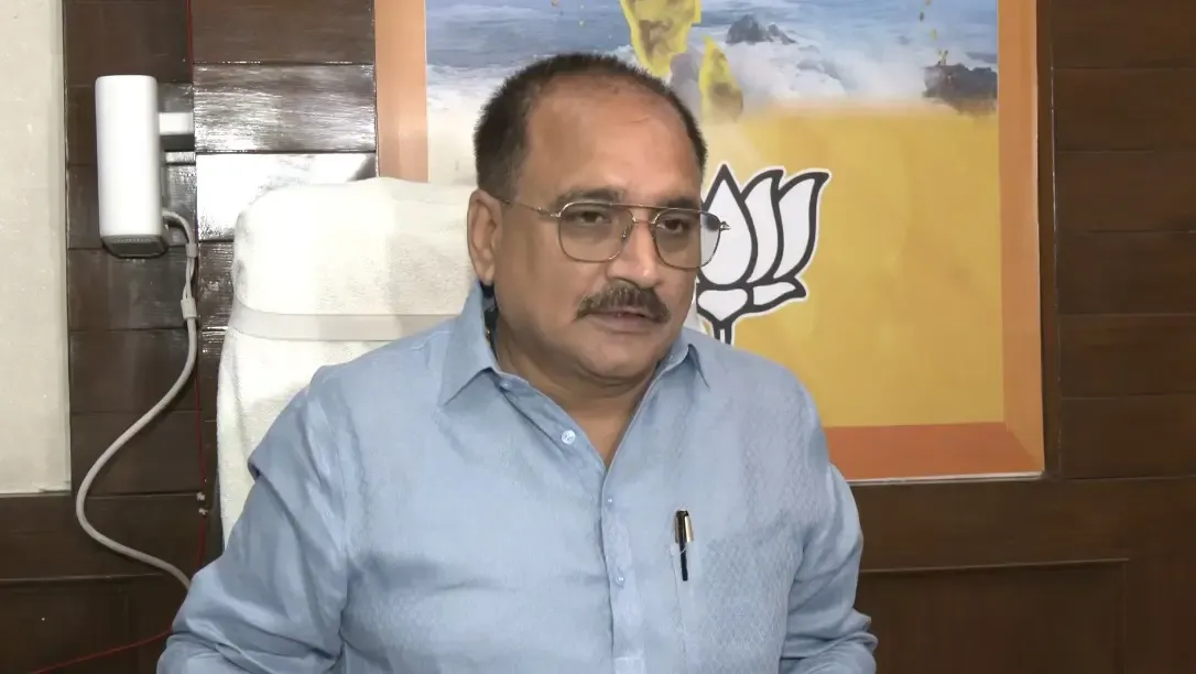 Is Kejriwal Involved in the Classroom Construction Scandal?