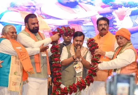 How Did BJP Honor National President Nitin Nabin at Patna's Bapu Auditorium?