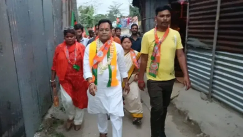 भाजपा के जलपाईगुड़ी उम्मीदवार ने अभिषेक बनर्जी के खिलाफ दर्ज की शिकायत