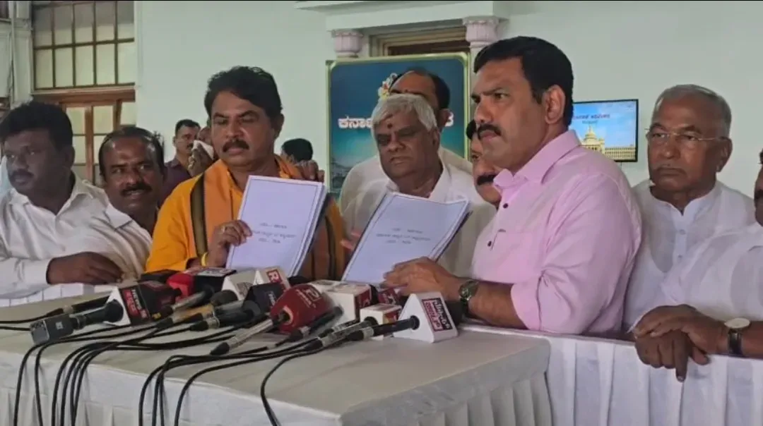 BJP-JD(S) demand Nagendra's Cabinet exit over ₹187 crore tribal scam
