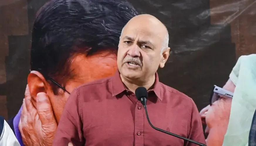 पंजाब से गद्दारी: भाजपा के सामने झुके सांसदों पर भड़के मनीष सिसोदिया, राघव चड्ढा पर बड़ा हमला